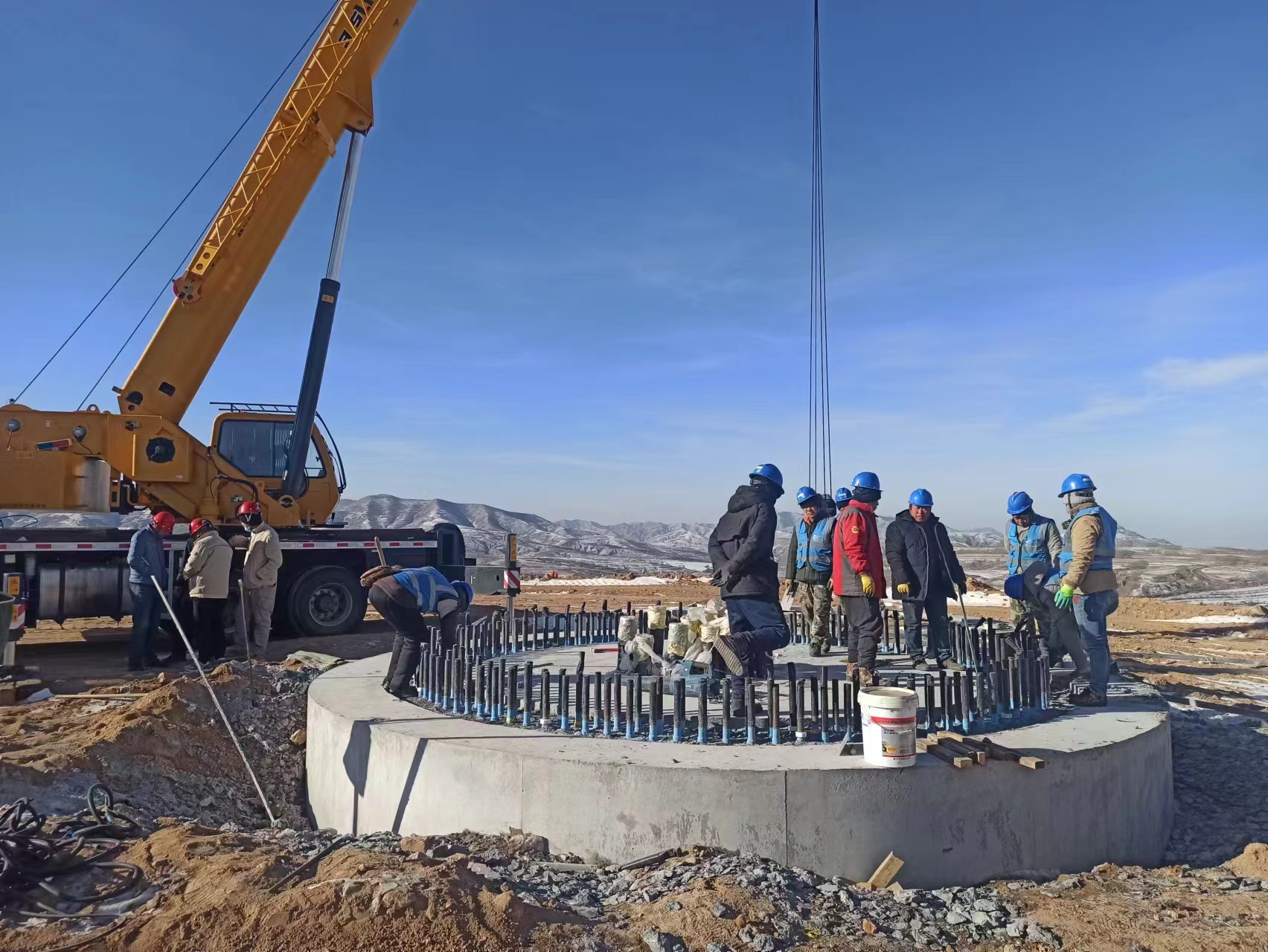 中铁八局一公司承建琴鹤大桥项目