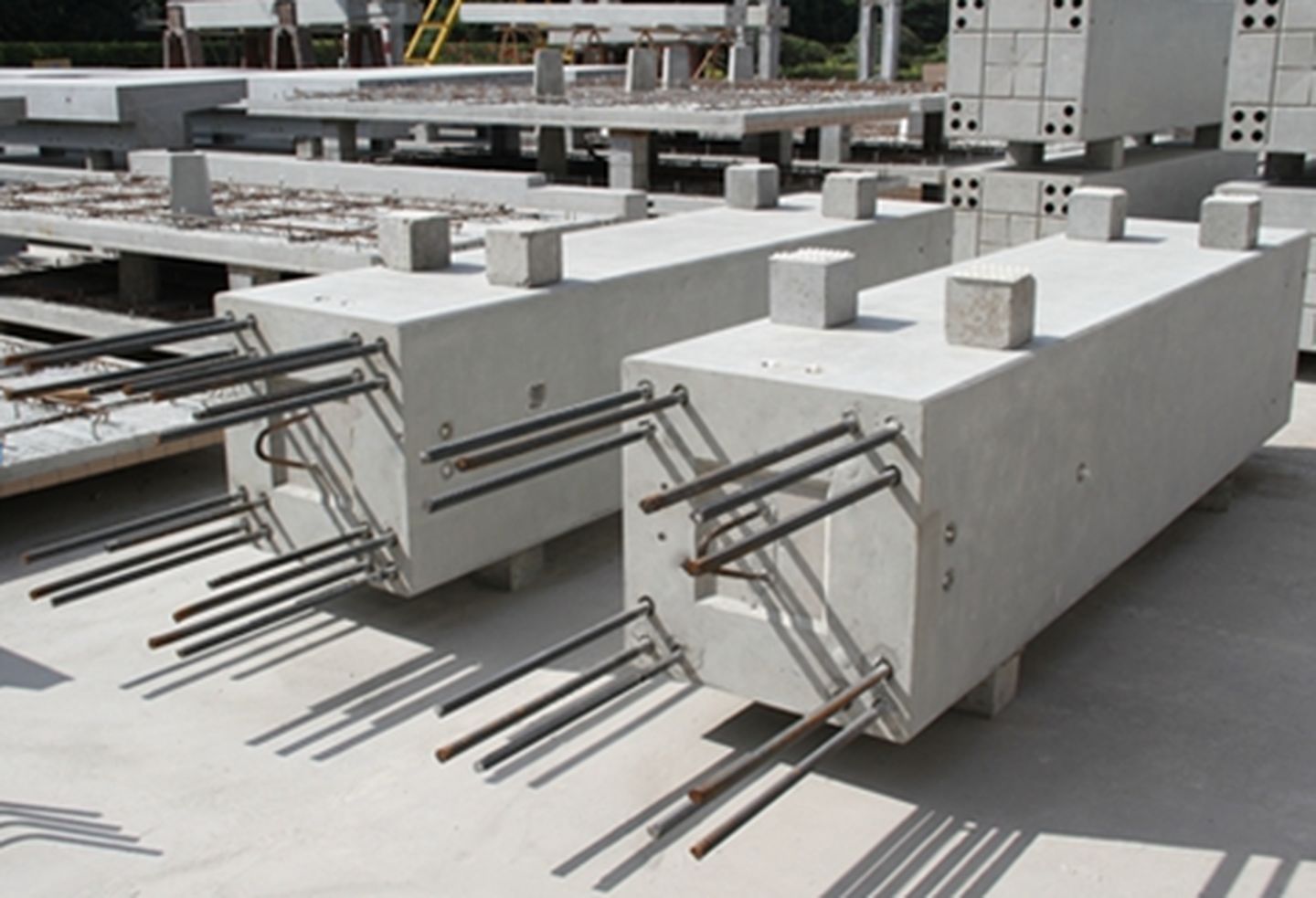 中铁八局一公司承建琴鹤大桥项目